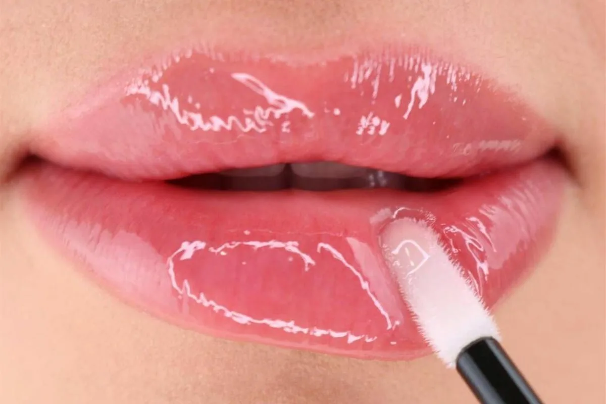 Maquillage Acquerello: la Nuova Tendenza che Conquista le Passerelle Mondiali