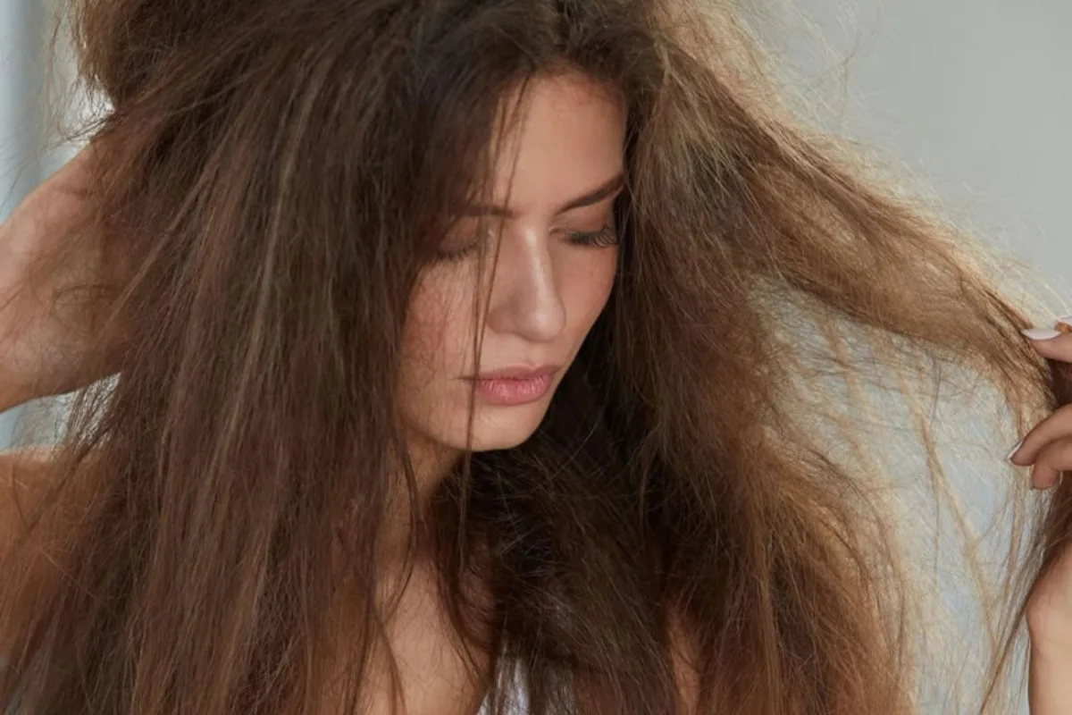 Maschera Naturale con Olio, Frutta e Verdura per Dire Addio al Crespo
