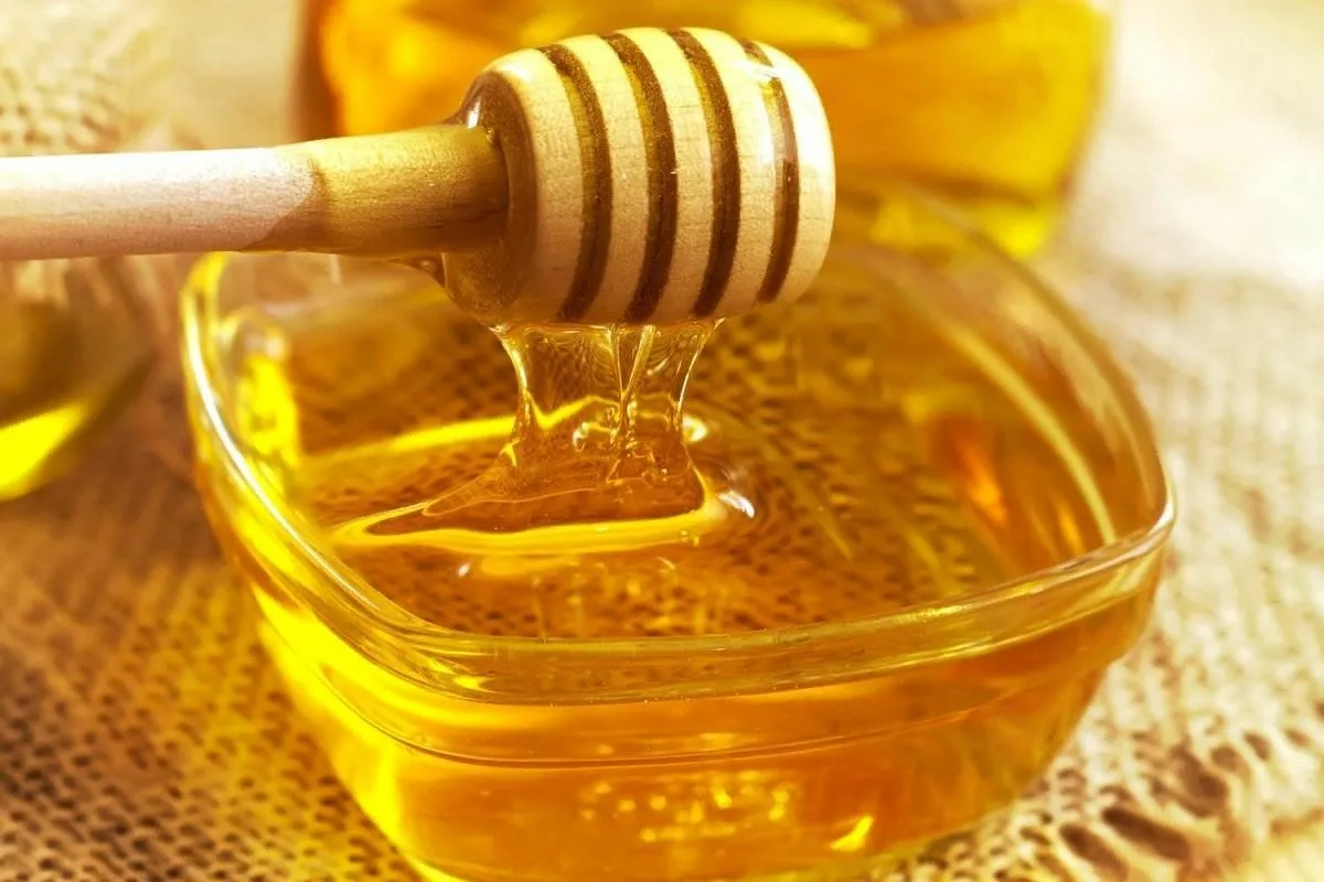Maschera Naturale con Olio, Frutta e Verdura per Dire Addio al Crespo