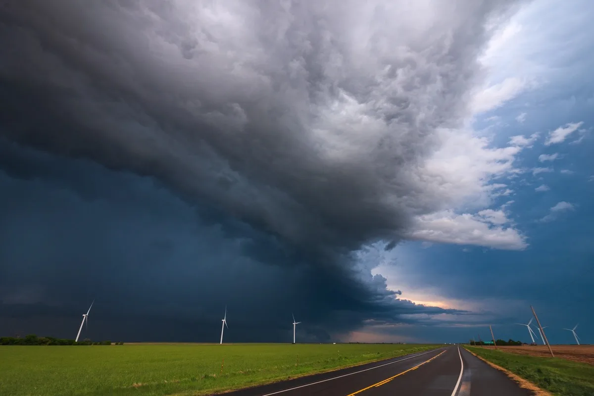 Il Reventón Meteorologico: Raffiche di Vento Distruttive Spiegate