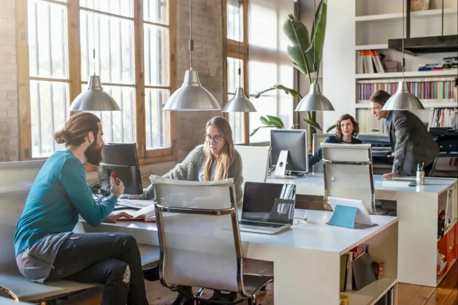 Cosa Succede se in Ufficio Smettiamo Tutti di Sorridere
