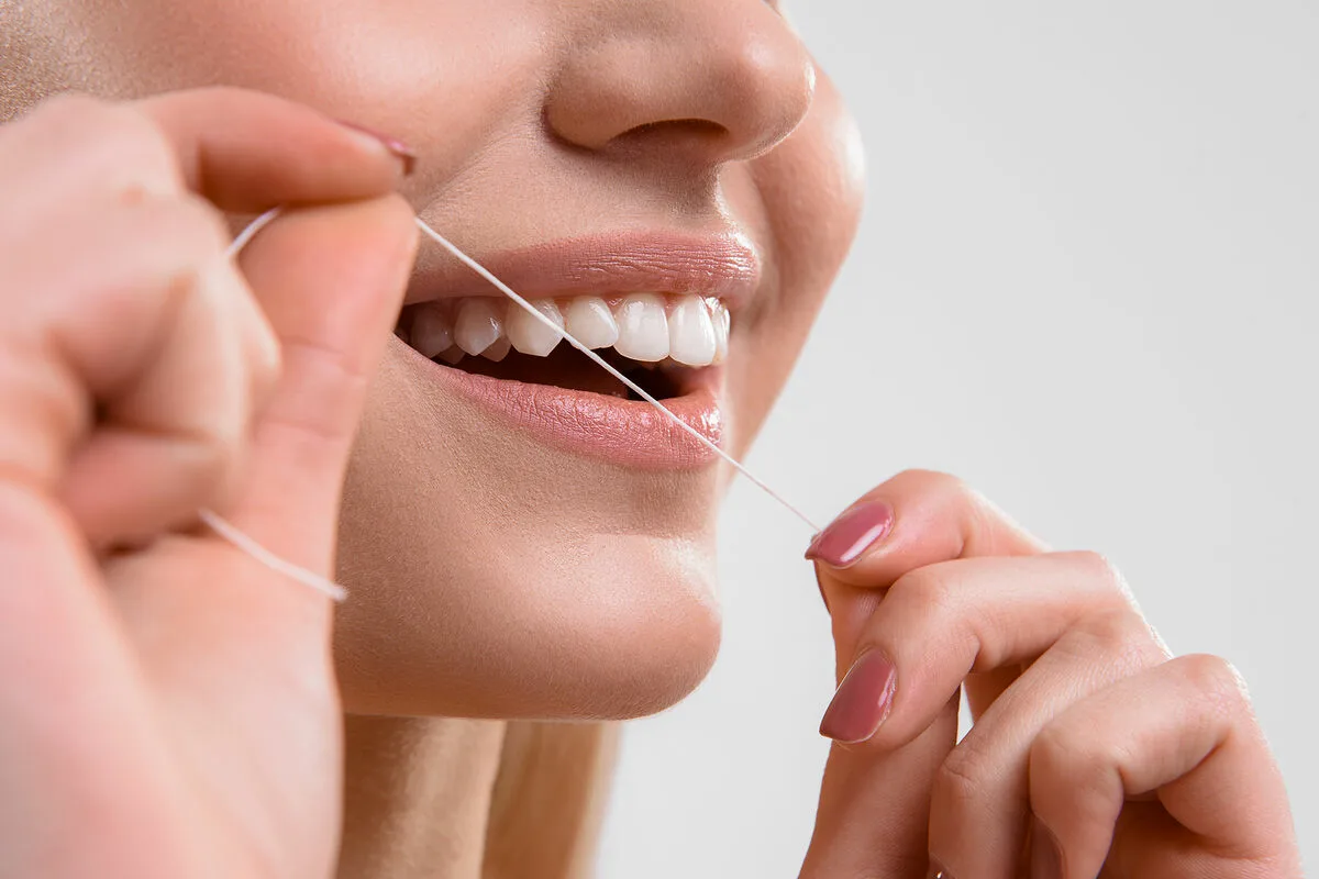L’Ingrediente Definitivo per Avere Denti Più Bianchi e un Sorriso Perfetto